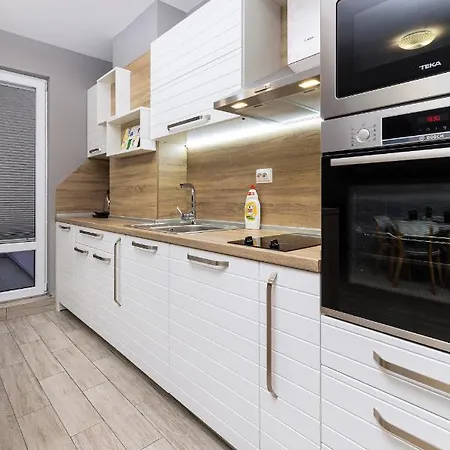 Apartamento Beautiful 1bd With A Parking Spot By Flat Mаnager *